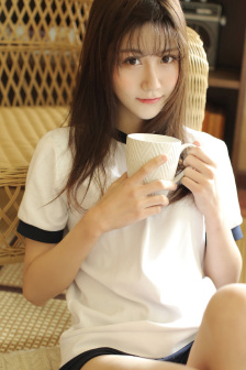 一边亲一遍面膜电视剧